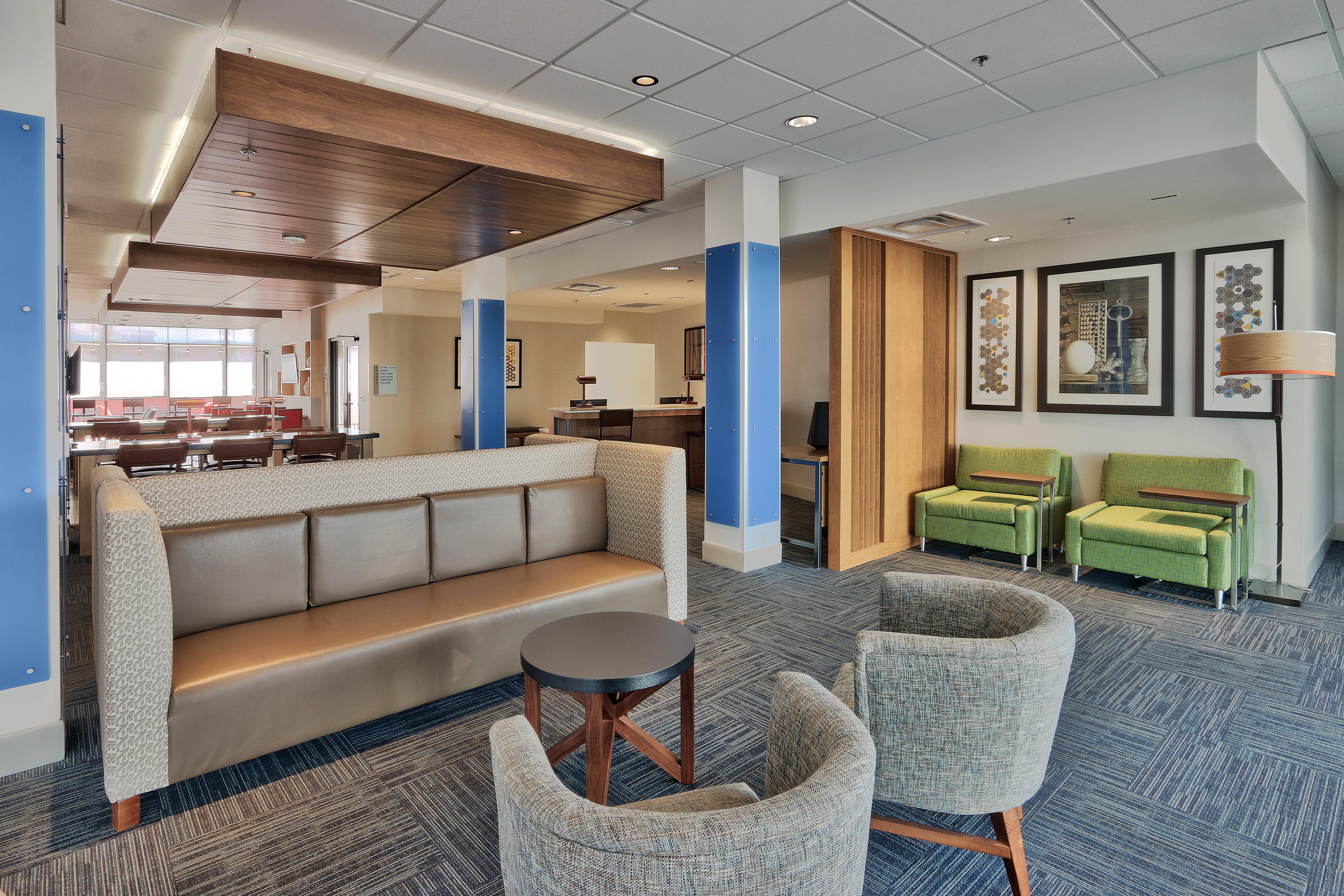 Holiday Inn Express & Suites - Albuquerque East By Ihg Exterior photo
